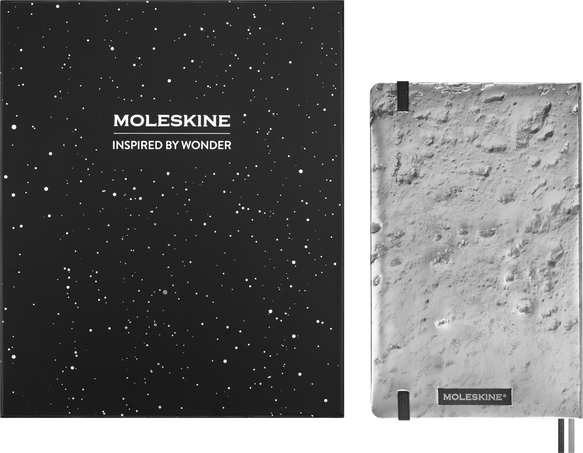 NASA-inspired Limited Edition Drawing Gift Box Hard cover, large, ruled notebook, four Blackwing pencils, and two pins - Side view