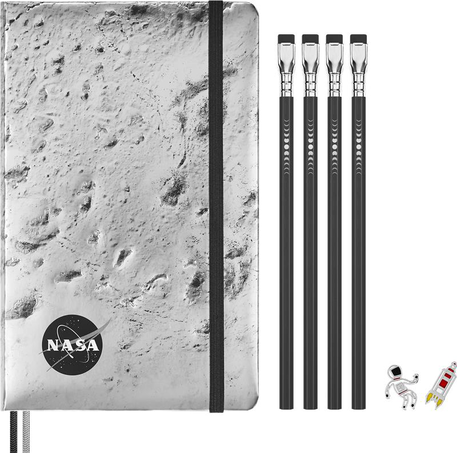 NASA-inspired Limited Edition Drawing Gift Box Hard cover, large, ruled notebook, four Blackwing pencils, and two pins - Side view