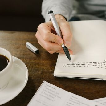 NOTEBOOK PKT PLA S.RED F2 HARD