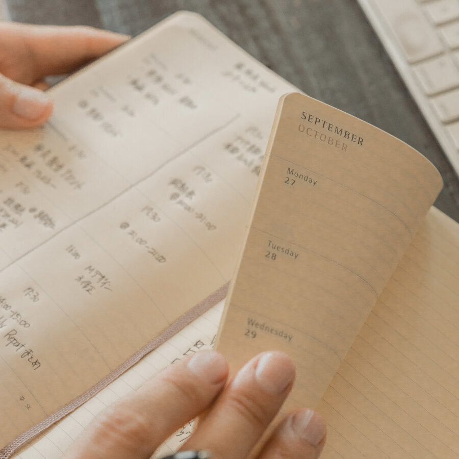 Classic Diary 2027 Pocket